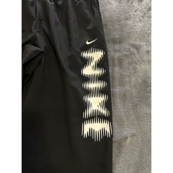 LARGE Nike Form Men's Dri-FIT Versatile Trousers HJ0369-011 - Picture 2 of 8